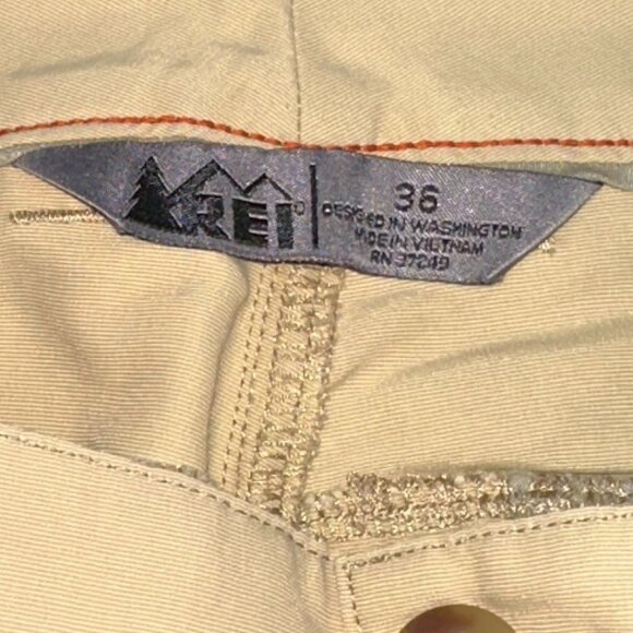 REI Co-Op Adventures 10" Shorts‎ Khaki Size 36 Hiking Outdoor Summer - Picture 5 of 7
